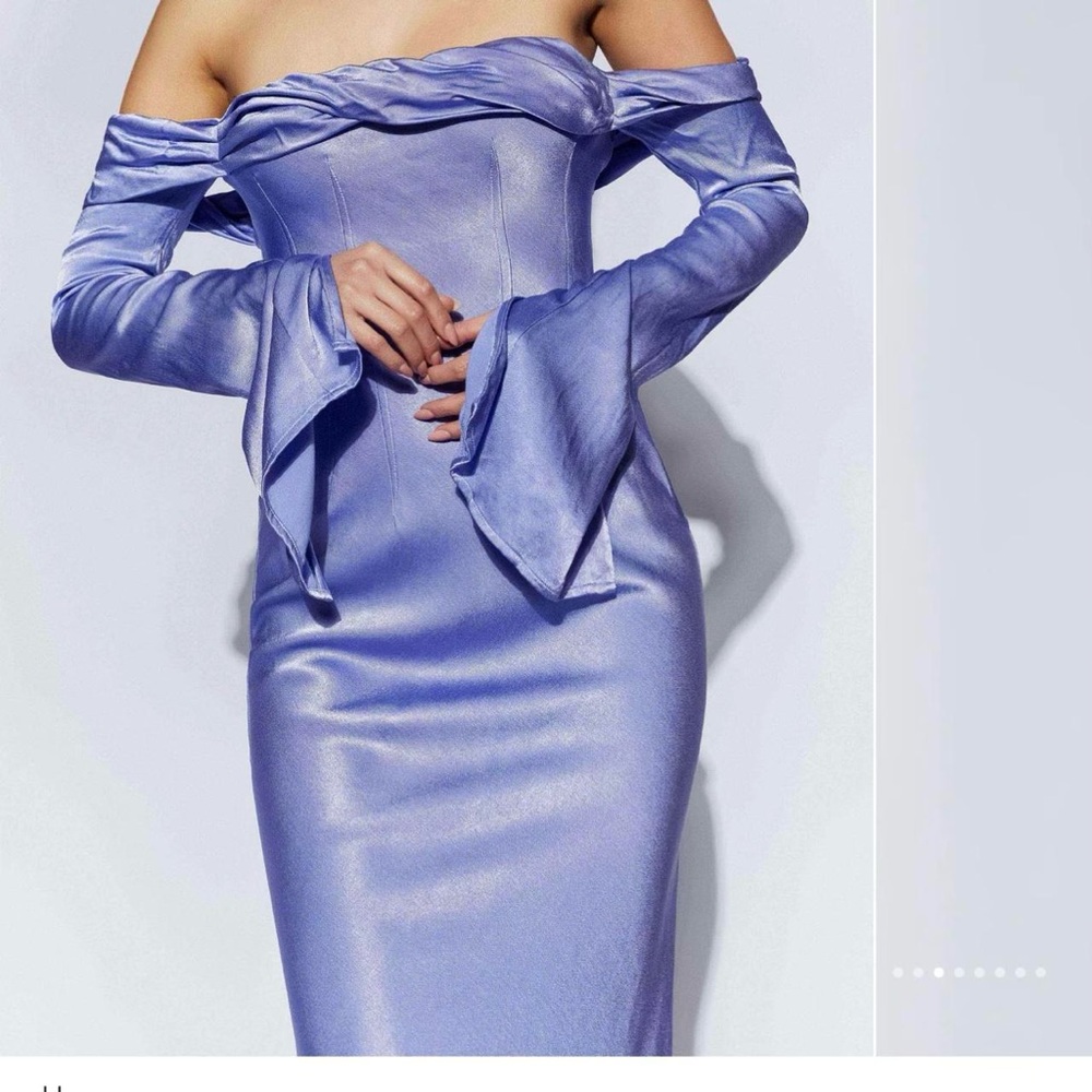 GISELLE DRESS NWT SIZE M